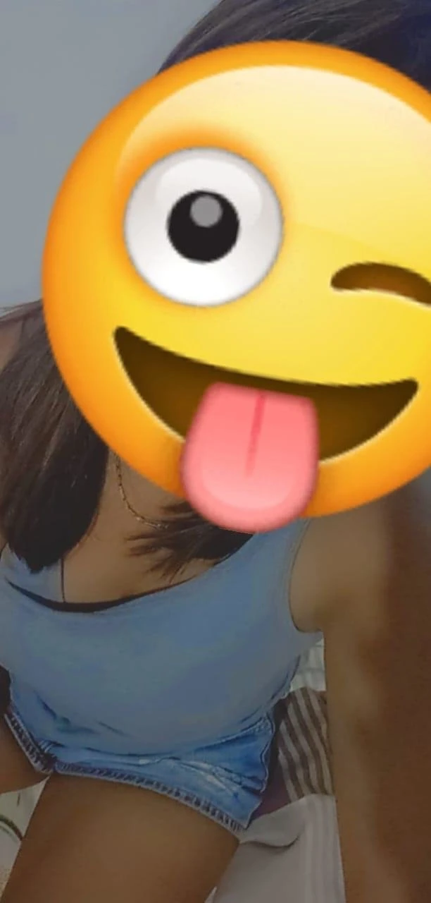 Dinelka – Sri Lankan escort in Colombo — 2 / 3