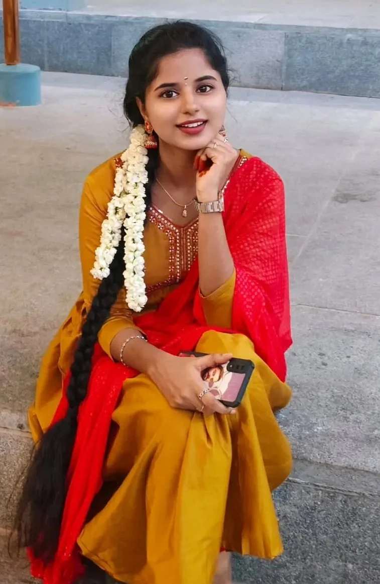 Kochi Escort Service – Indian escort in Kochi — 2 / 3