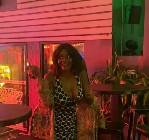 Queen North – Ugandan escort in Kampala — 4 / 5