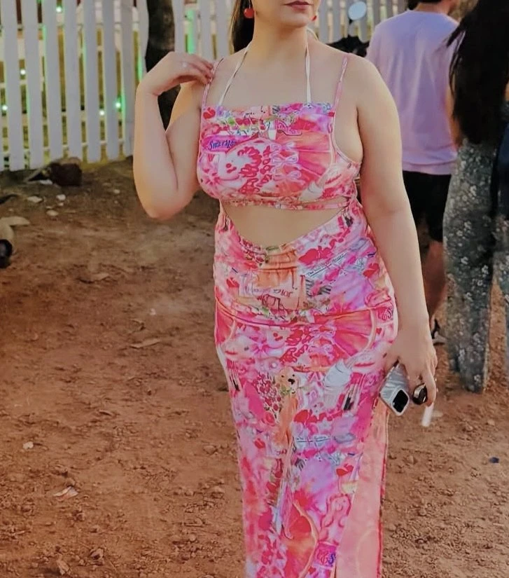 Office Girl Best Service cam – Sri Lankan escort in Colombo — 3 / 4