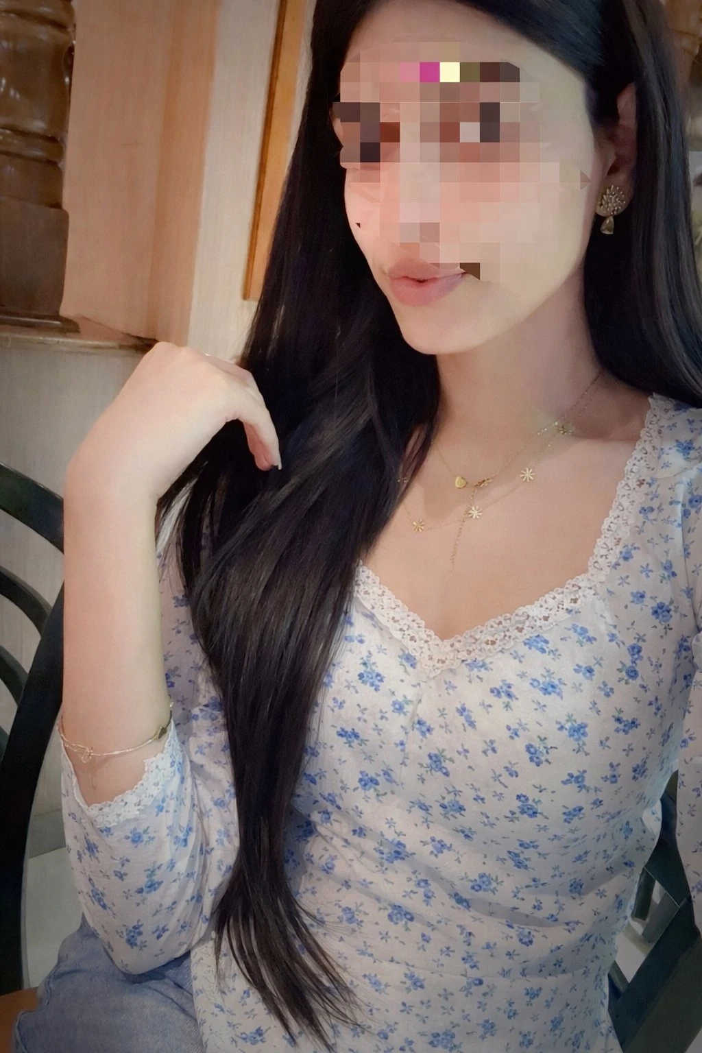 The Luxury Cams by Aarunya – Indian escort in Pune — 1 / 7