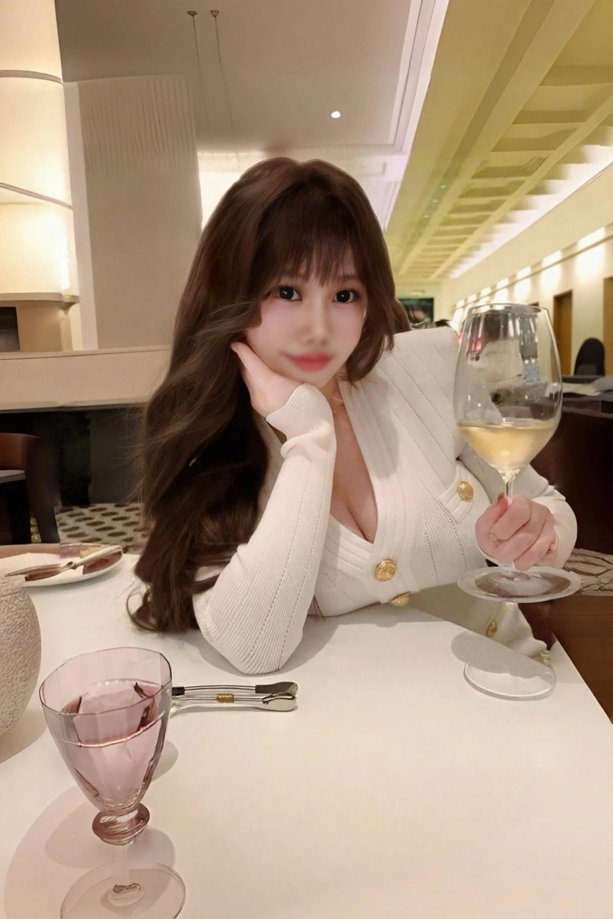 Yuna hot sweetie babe – Vietnamese escort in Ho Chi Minh City, Escort, Ho Chi Minh City