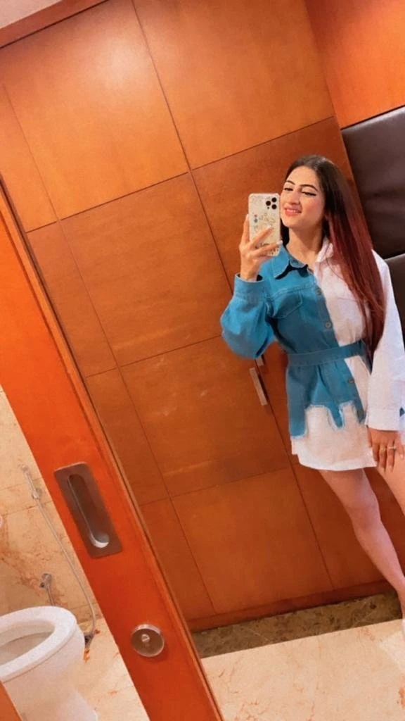 Sweety Patel – Indian escort in Mumbai — 2 / 7
