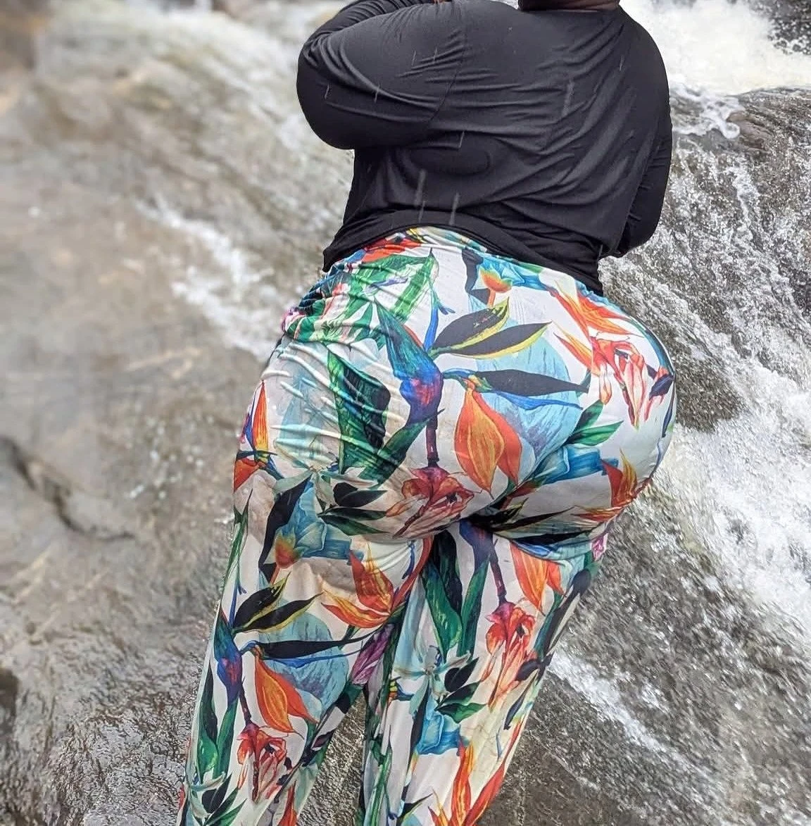 Sheilah – Ugandan escort in Kampala — 4 / 5