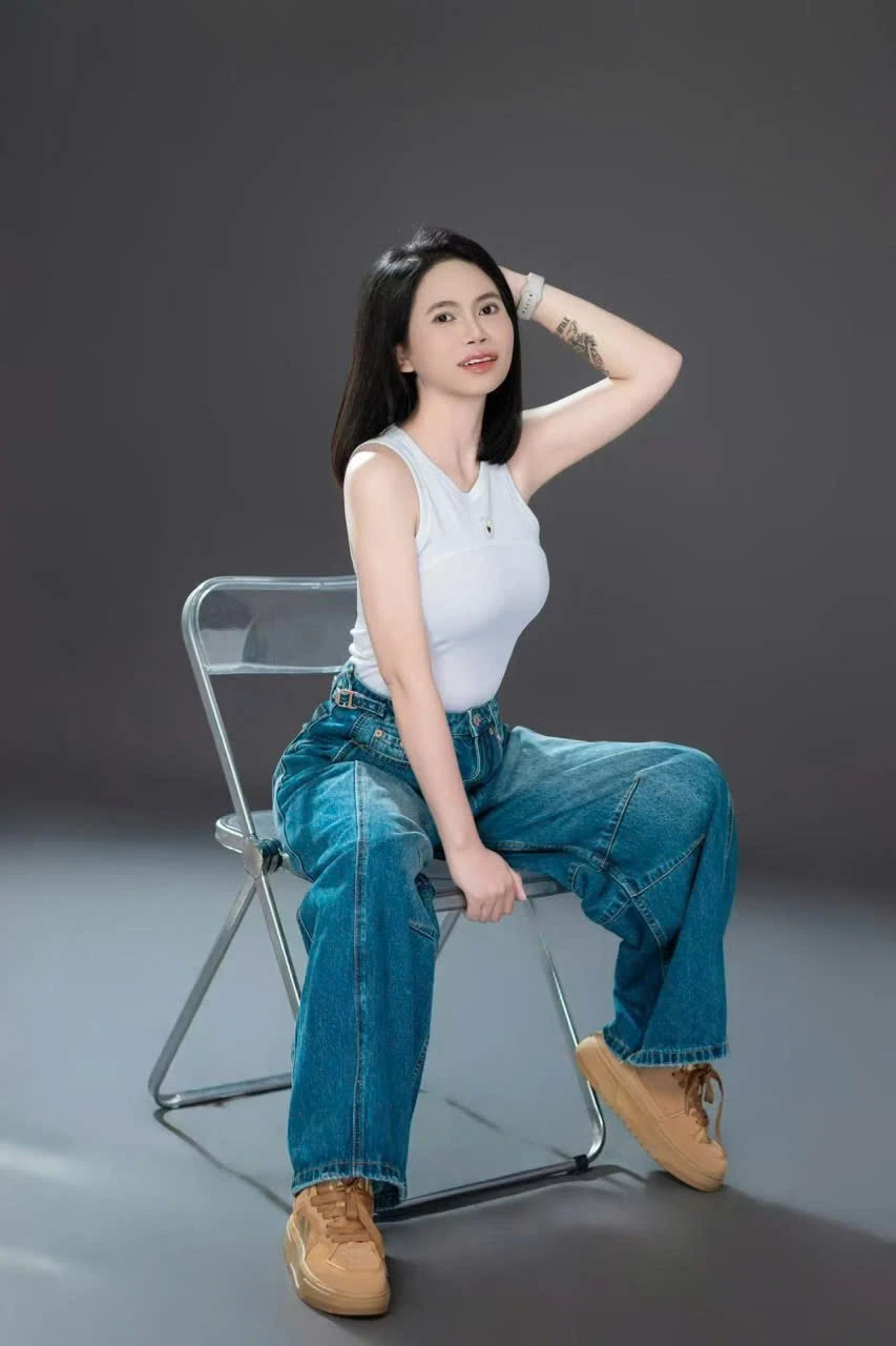 Phuong Phan – Vietnamese escort in Hanoi, Escort, Hanoi