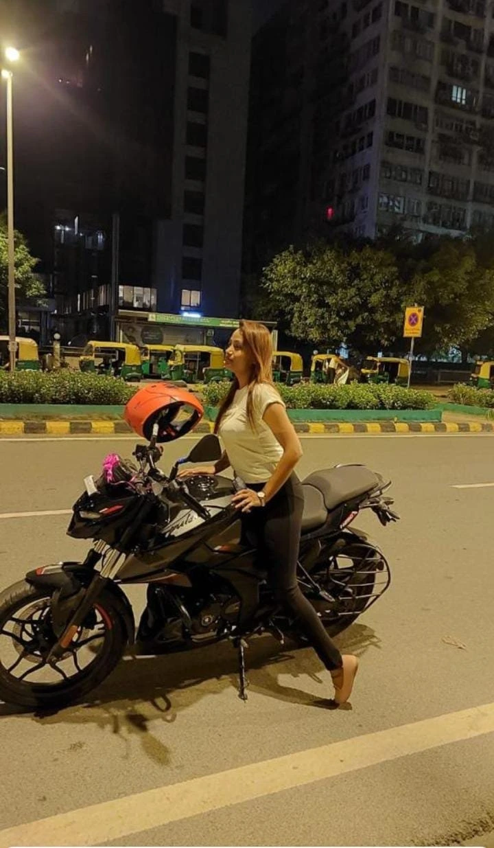 Neha Independent – Indian escort in Mumbai — 1 / 8
