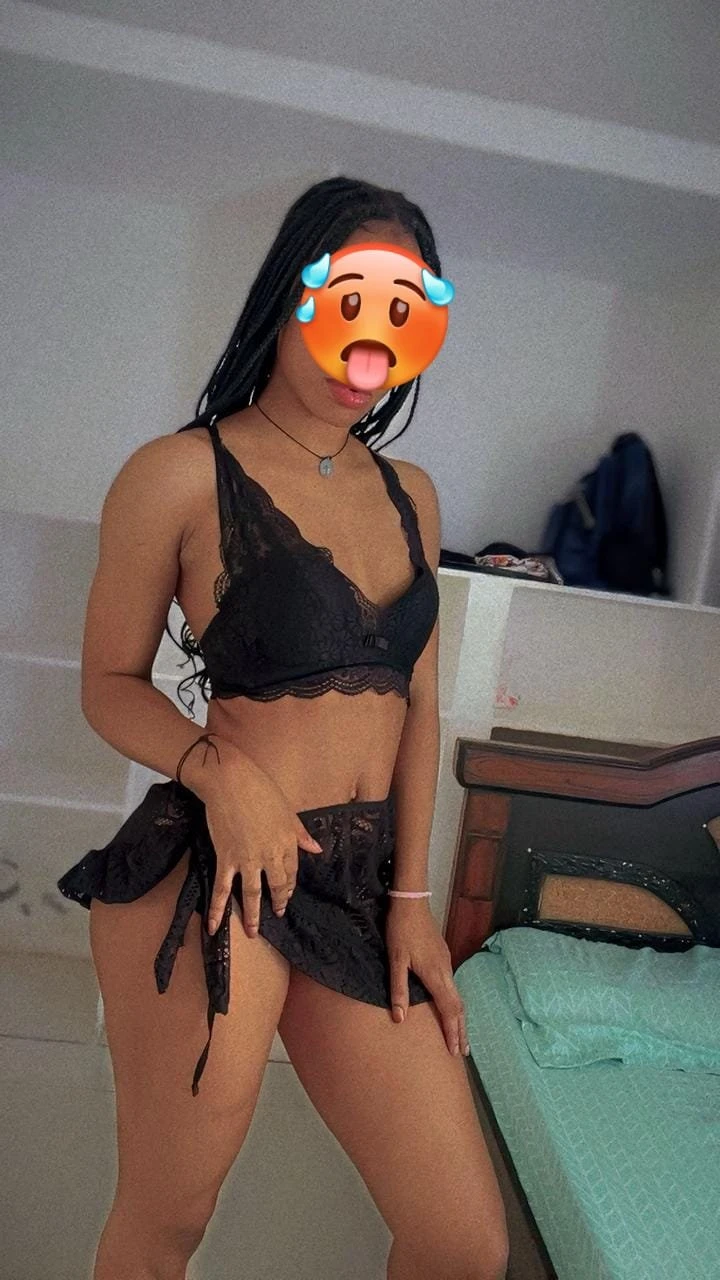 Juicy chocolate booty Aria – South African escort in Hyderabad — 3 / 7