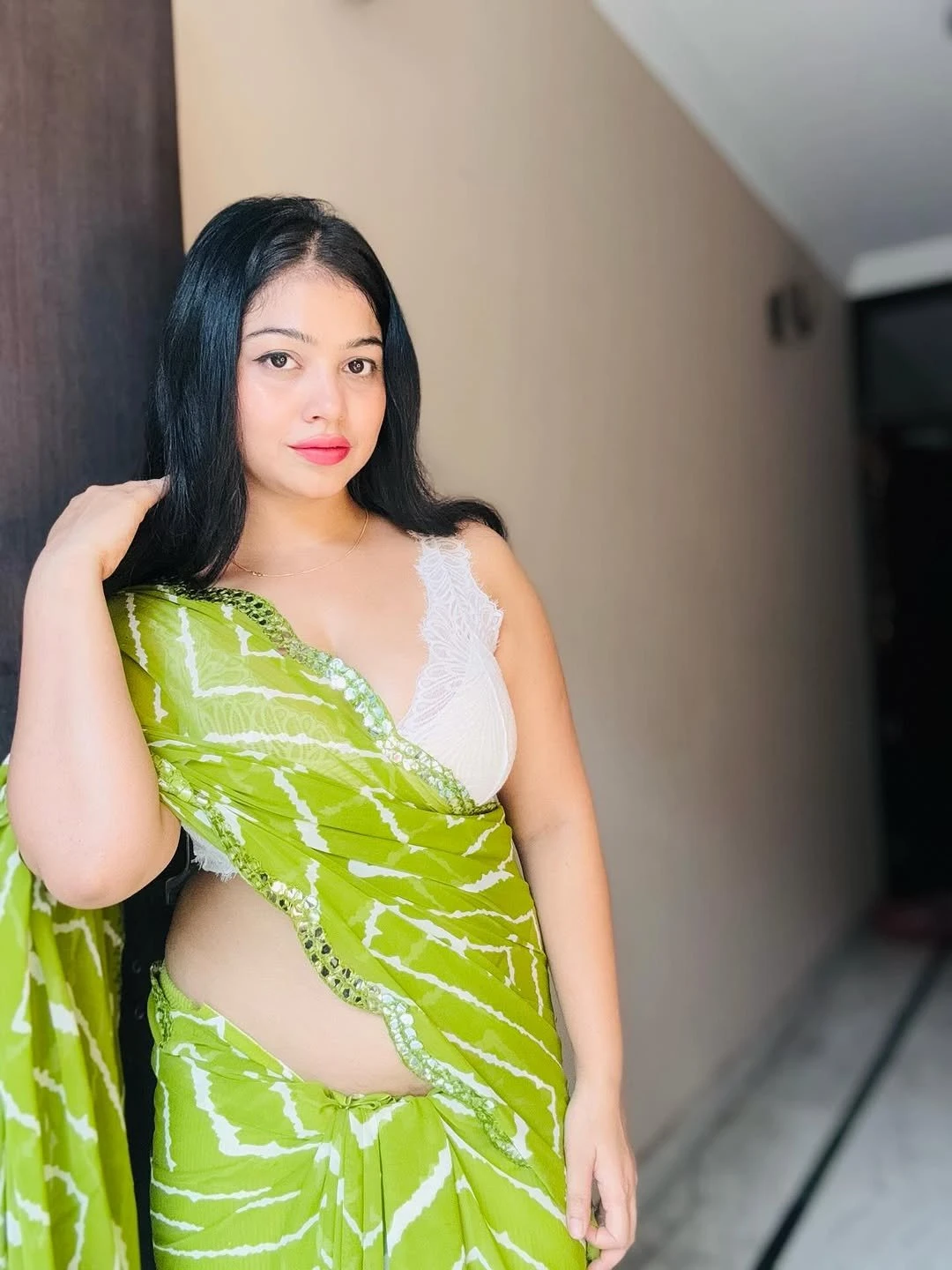 Sonakshi – Indian escort in New Delhi, Escort, New Delhi