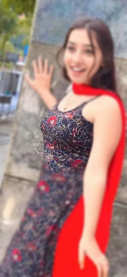Sakshi real meeting & Cam sex session – Indian escort in Navi Mumbai — 4 / 6