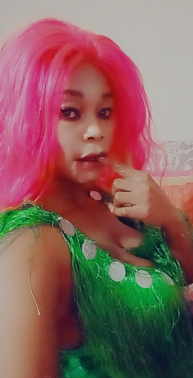 Fatim – Central African escort in Beirut — 3 / 6