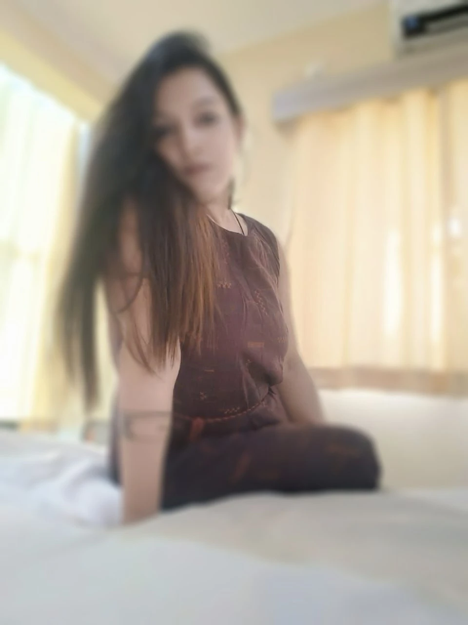 Vaishali Rawat – Indian escort in Mumbai — 3 / 5