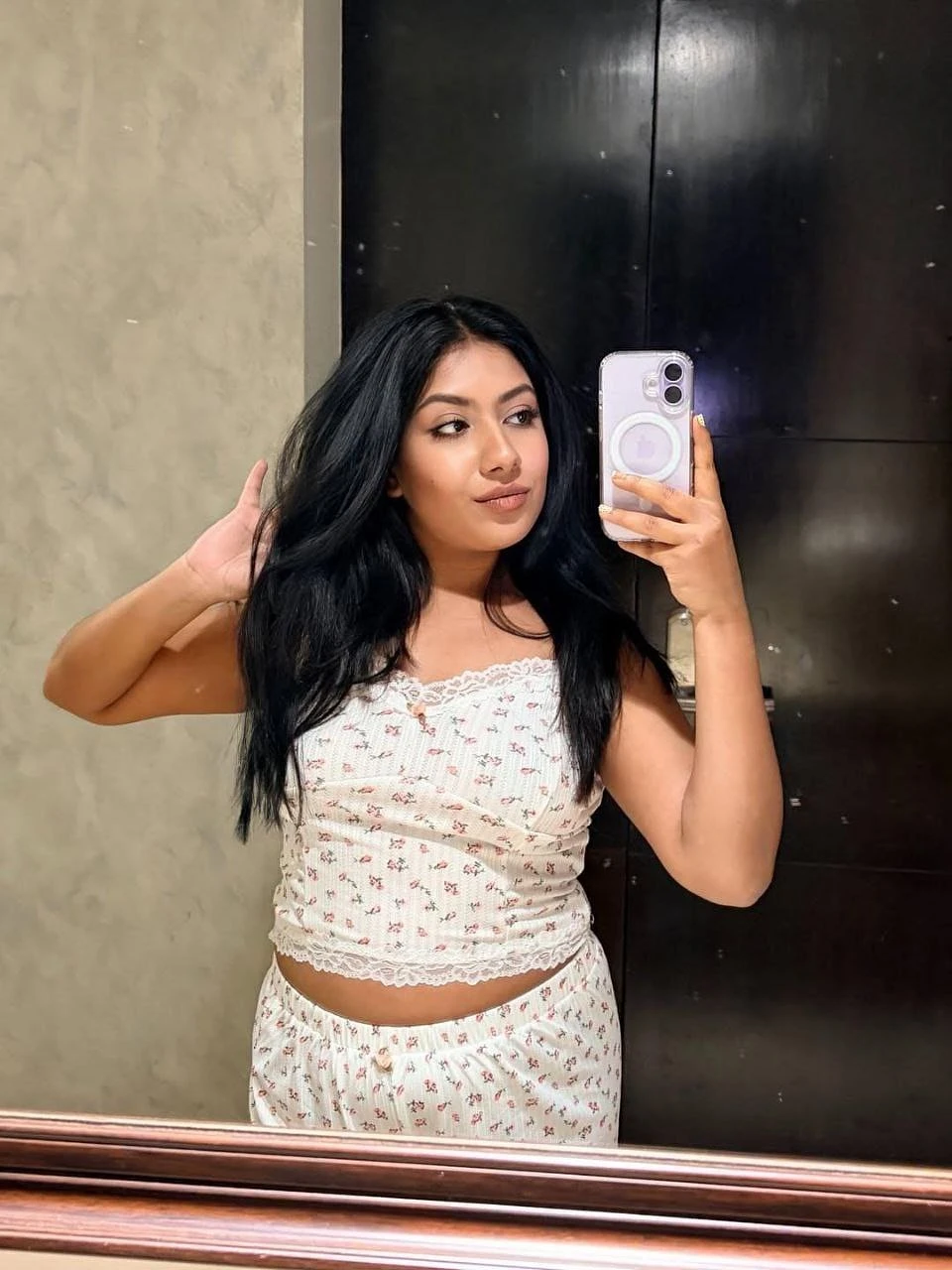 Komal – Indian escort in Pune — 1 / 2