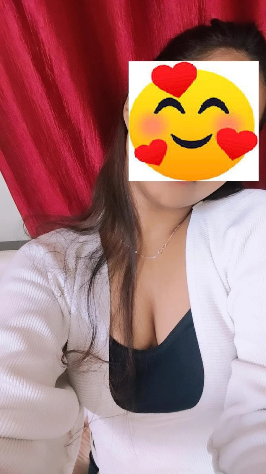 Jhilik Kolkata Escort Service Cash Hotel – Indian escort in Kolkata — 2 / 5