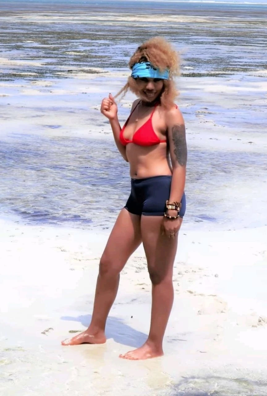 Tiffany Tiff – South African escort in New Delhi, Escort, New Delhi