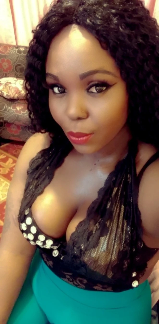Fina – Cameroonian escort in Beirut — 5 / 7