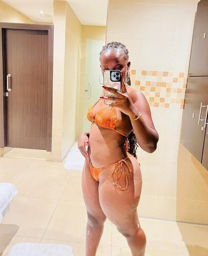 Destiny – Namibian escort in Pune — 3 / 4