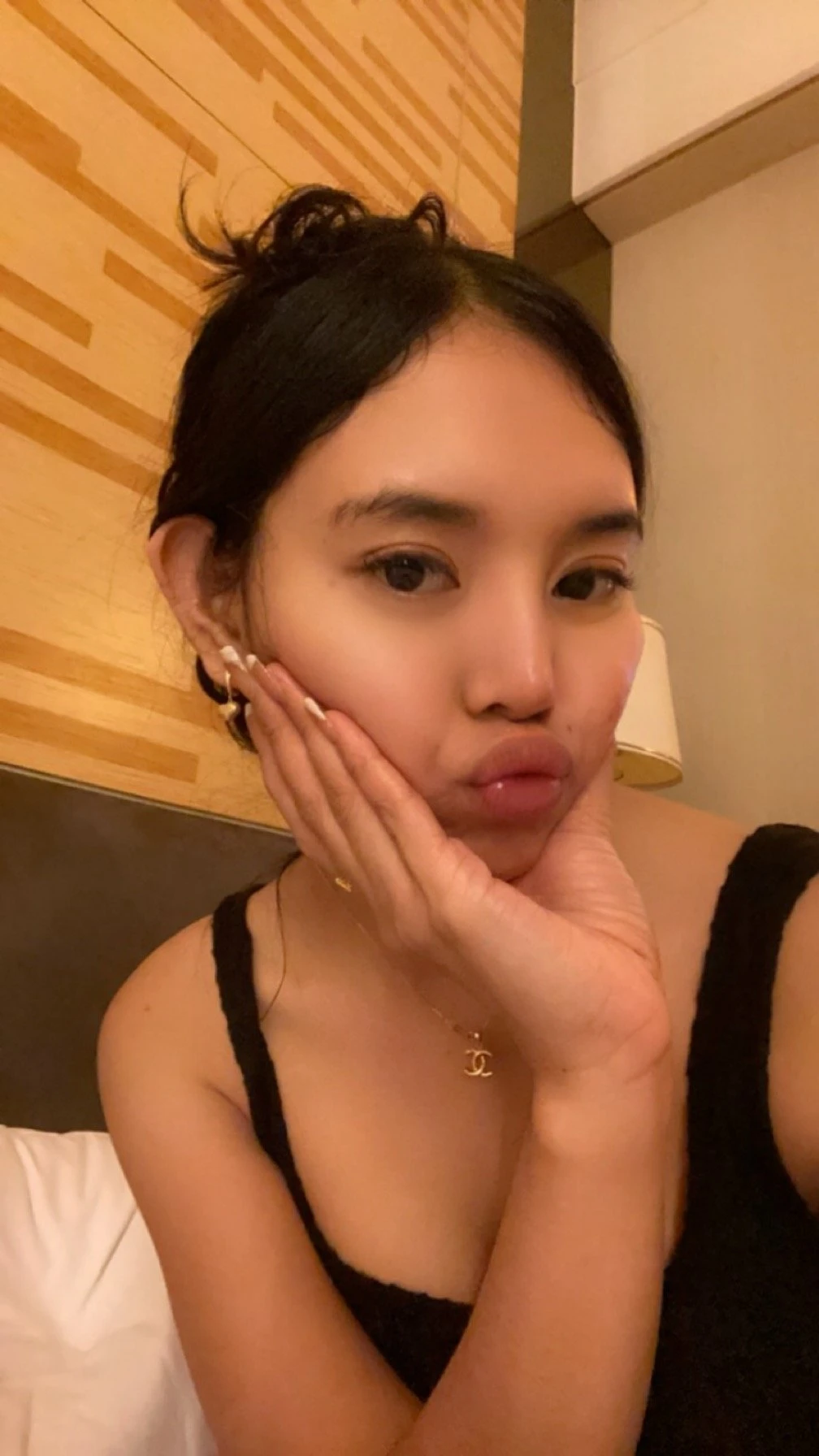 ixia sweet loving in bed! – Taiwanese escort in Mumbai — 3 / 16