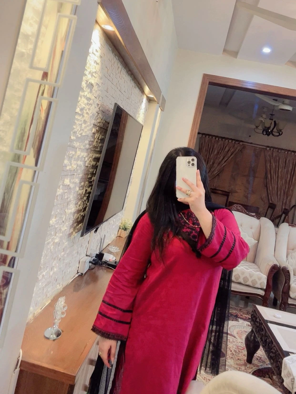 Fully Independent All Type Girl – Indian escort in Kolkata — 2 / 6