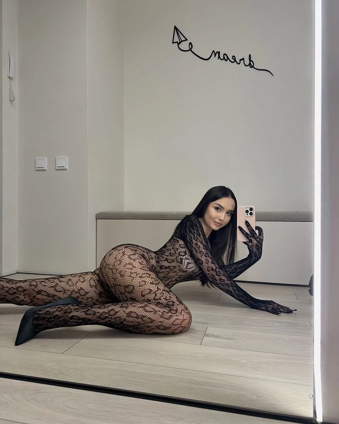 Rubyy – Singaporean escort in Budva — 8 / 10
