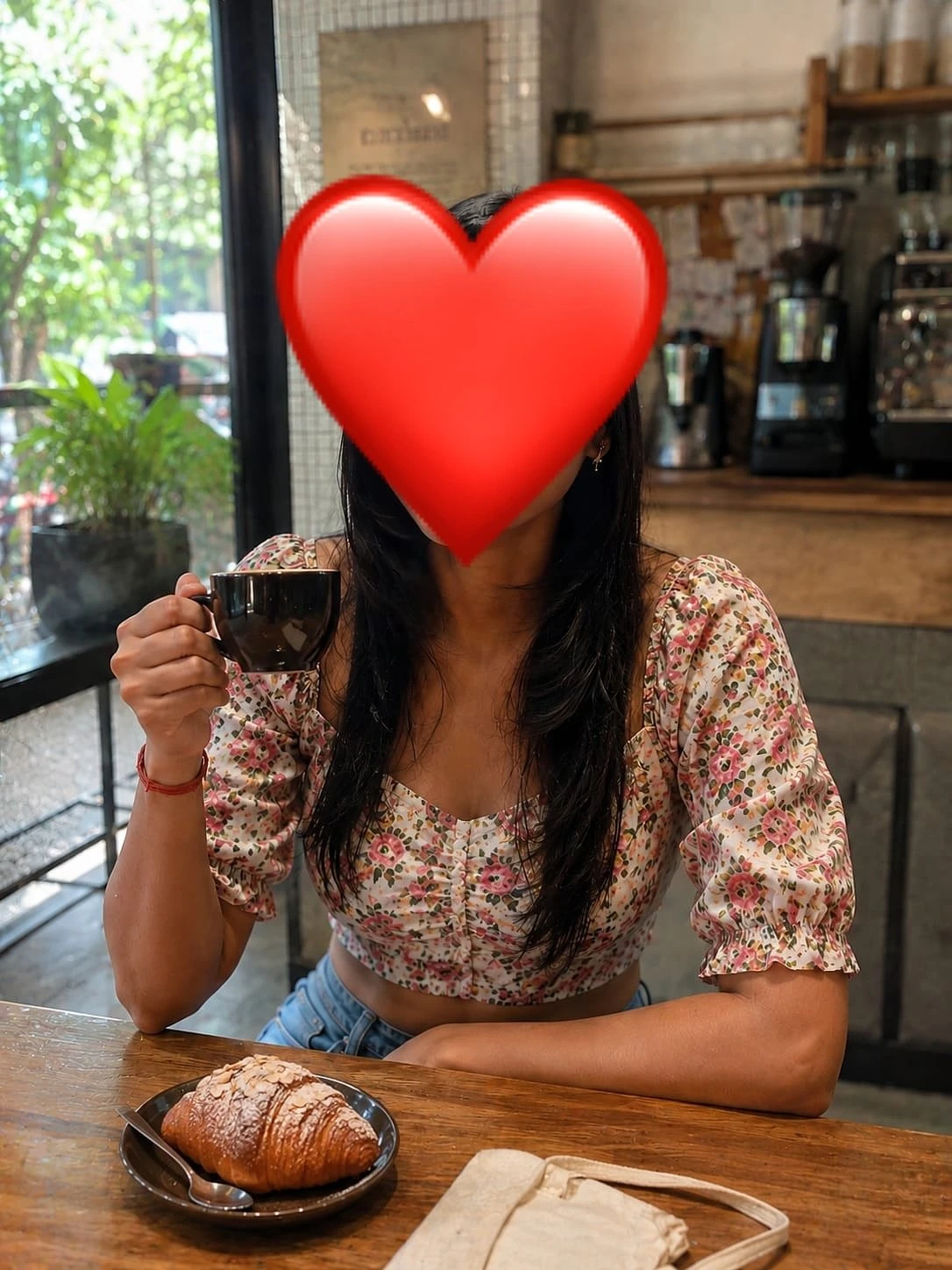 Prachi - Real Meet & Chat service – Indian escort in Noida — 6 / 7