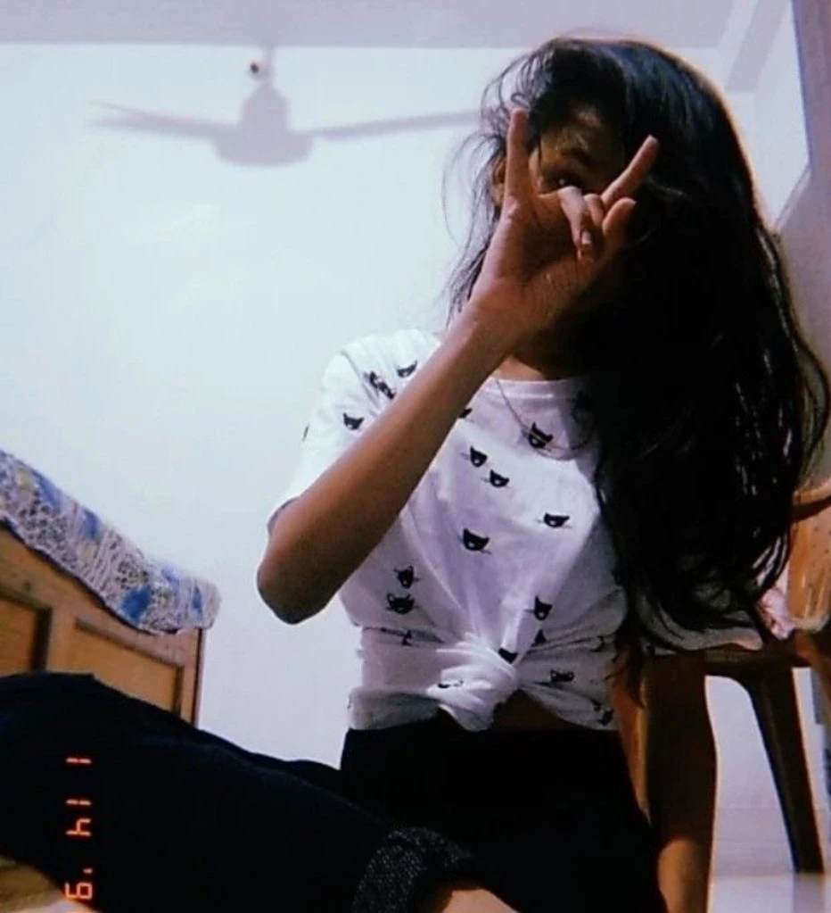 Dedunu Hot @ Sexy Girl – Sri Lankan masseuse in Colombo — 2 / 5