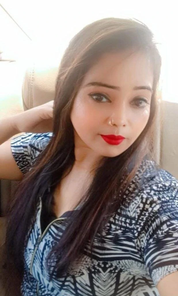 Nikita Sharma – escort in Pune — 10 / 14