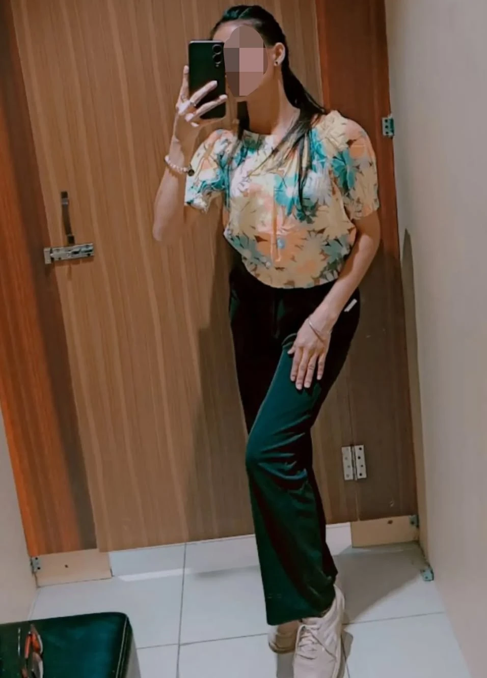 🦋Cam & Real meet🥂 ( independent) – Indian escort in Hyderabad, Escort, Hyderabad