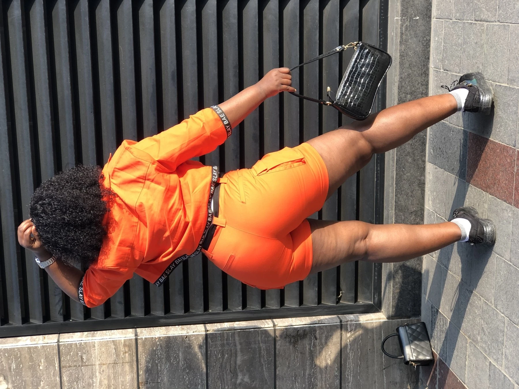 Grace – Kenyan adult performer in New Delhi — 2 / 3