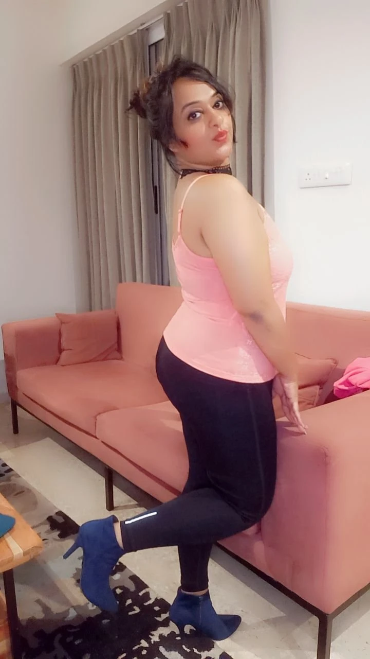 Sneha – Indian escort in Mumbai — 3 / 5