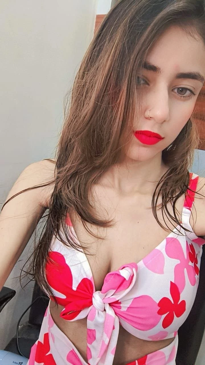 Falak Cam Show Real Meet – Indian escort in Hyderabad, Escort, Hyderabad