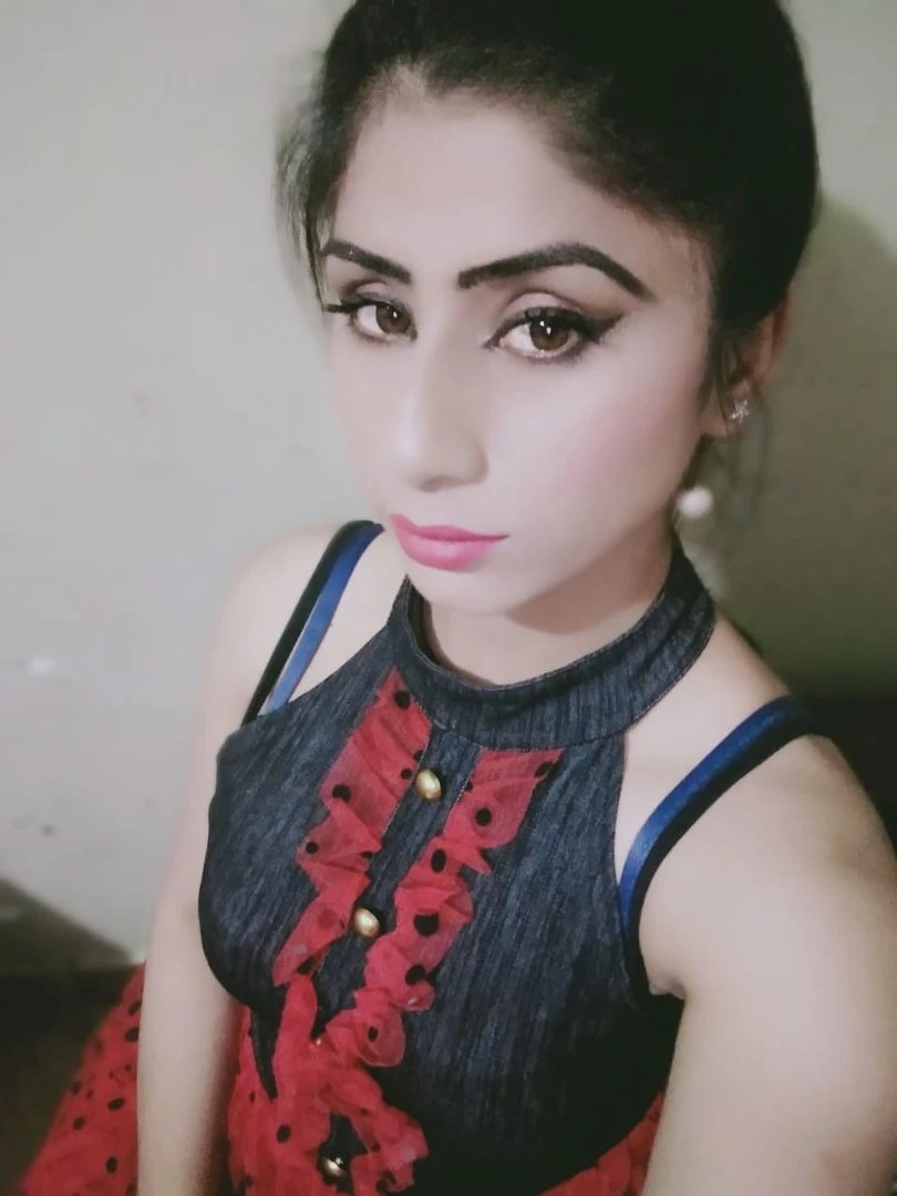Fart Malik – Pakistani escort in Karāchi — 10 / 11