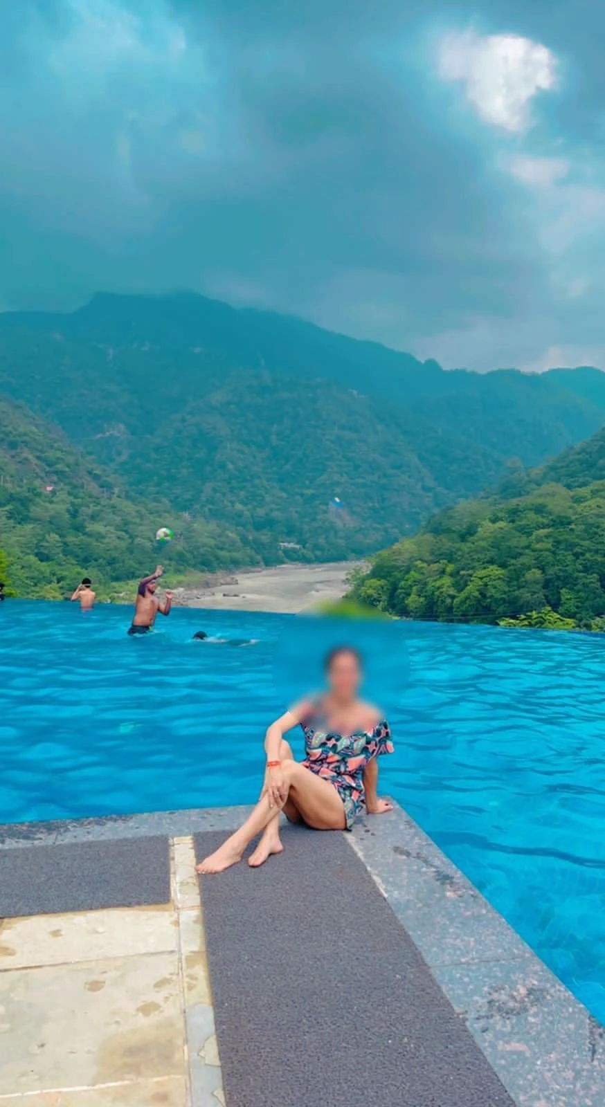 Sofia Singh – Indian escort in New Delhi — 7 / 9
