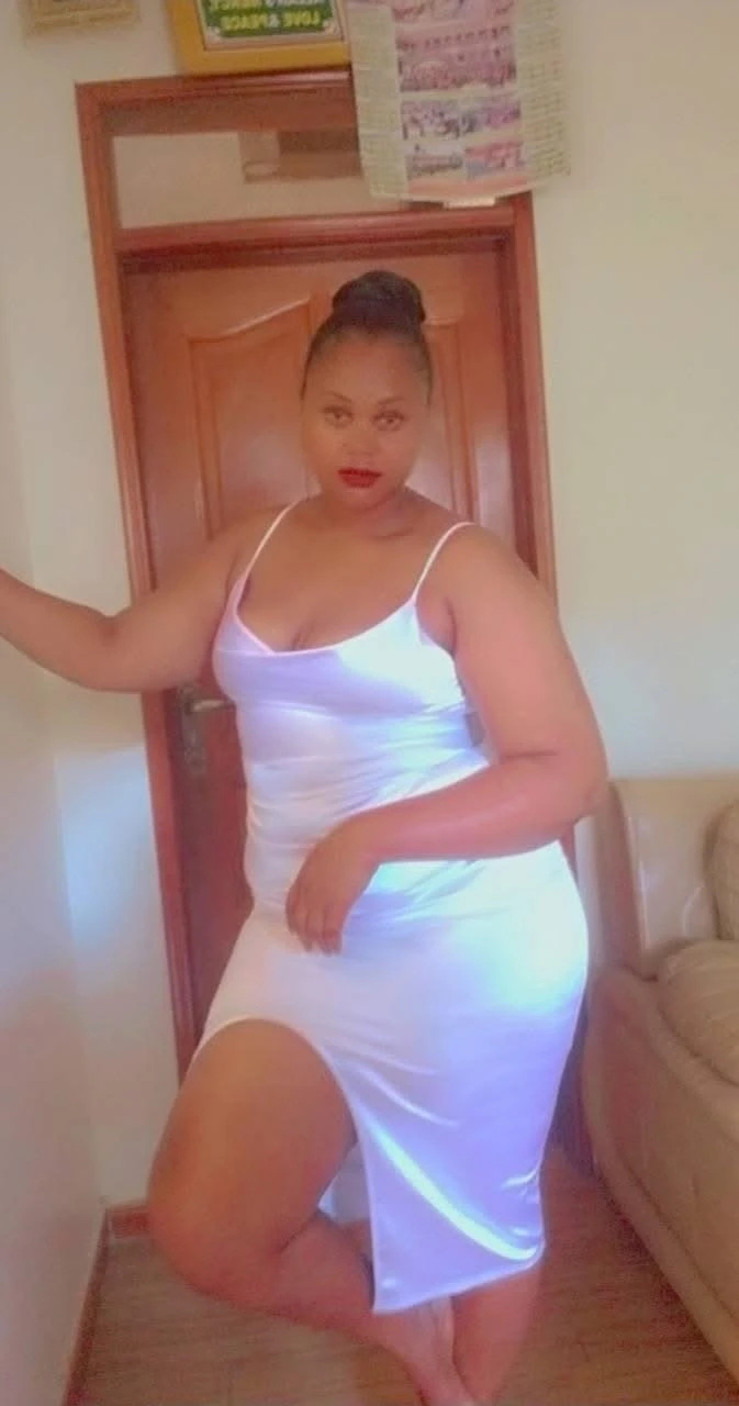 MoMo Darling – Tanzanian escort in Kathmandu — 5 / 8