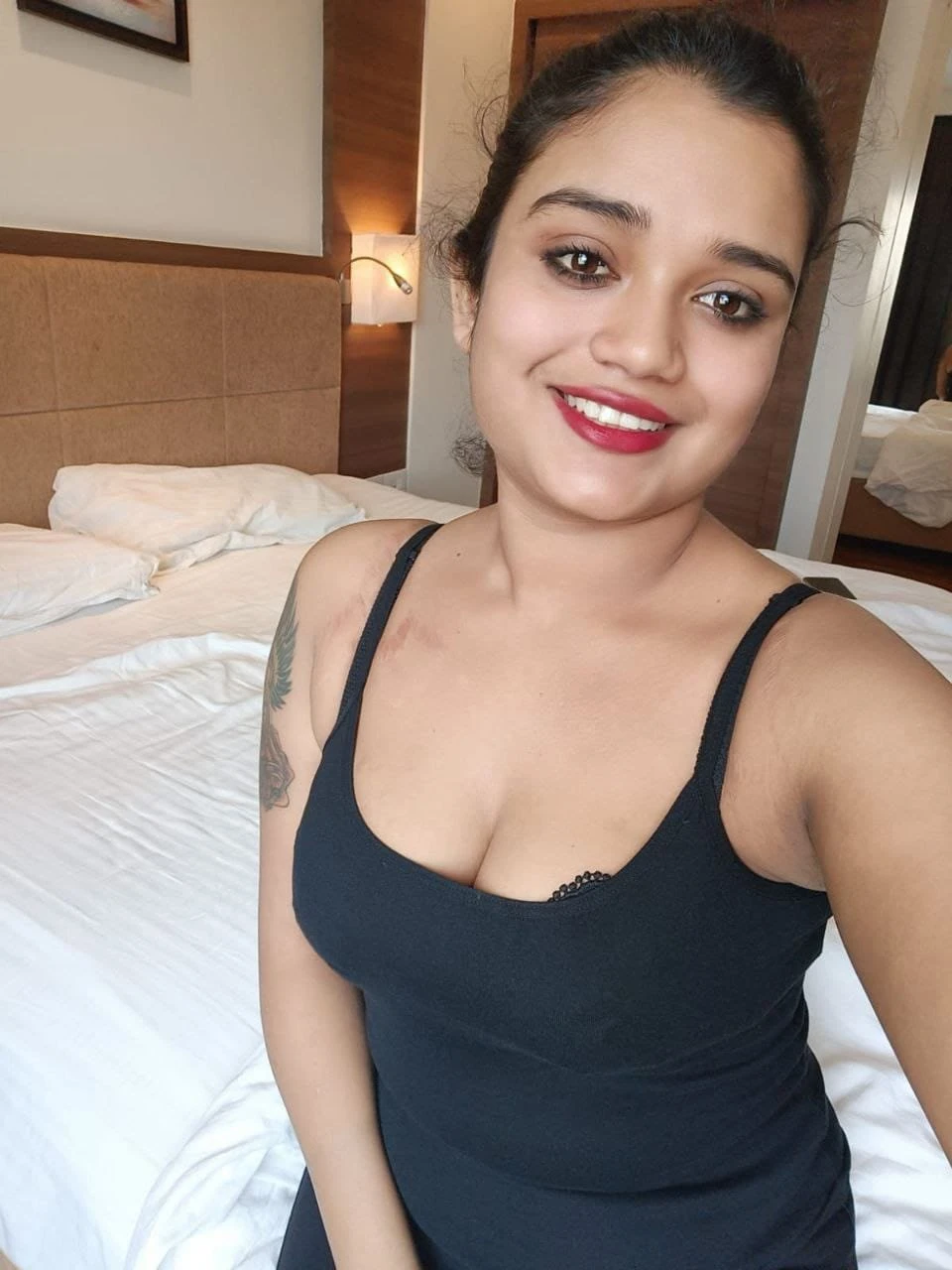Usha – Indian escort in Mumbai — 3 / 14