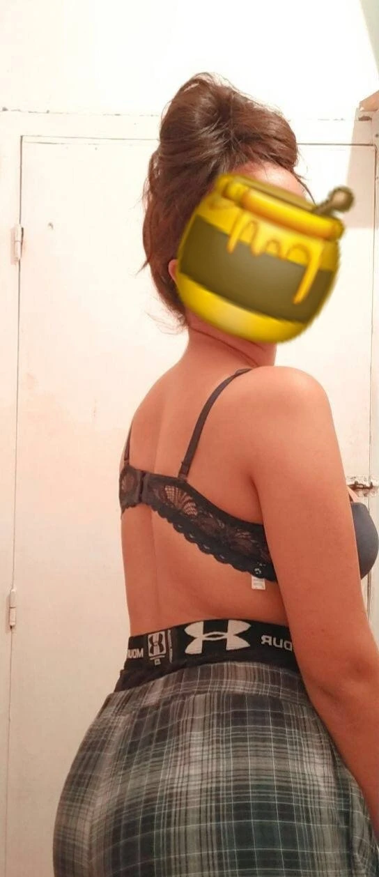 Malak – Moroccan masseuse in Rabat — 5 / 6