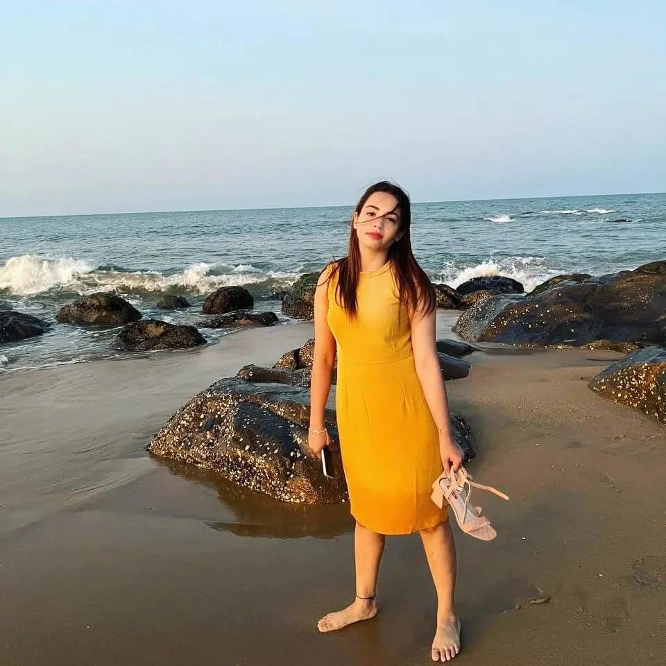 Sneha Independent Service 🟢 – Indian escort in Kolkata — 3 / 5
