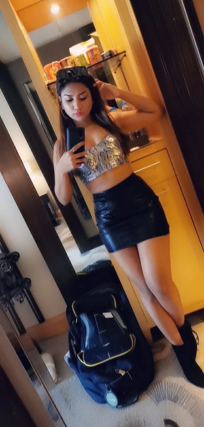 Alisha – escort in Mumbai — 3 / 6
