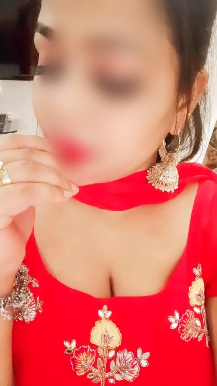 M/s Nancy (Real & Video Session) – Indian escort in New Delhi — 6 / 10