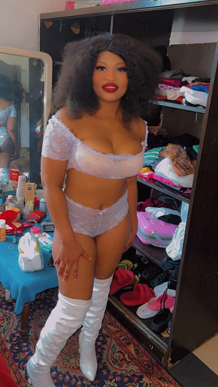 Lisa – Ghanaian escort in Beirut — 2 / 3