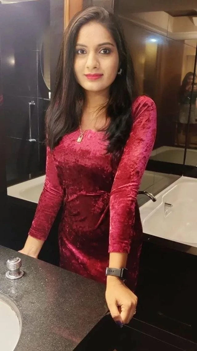 High Class Call Girls Incall Outcall – Indian escort in Hyderabad — 2 / 4