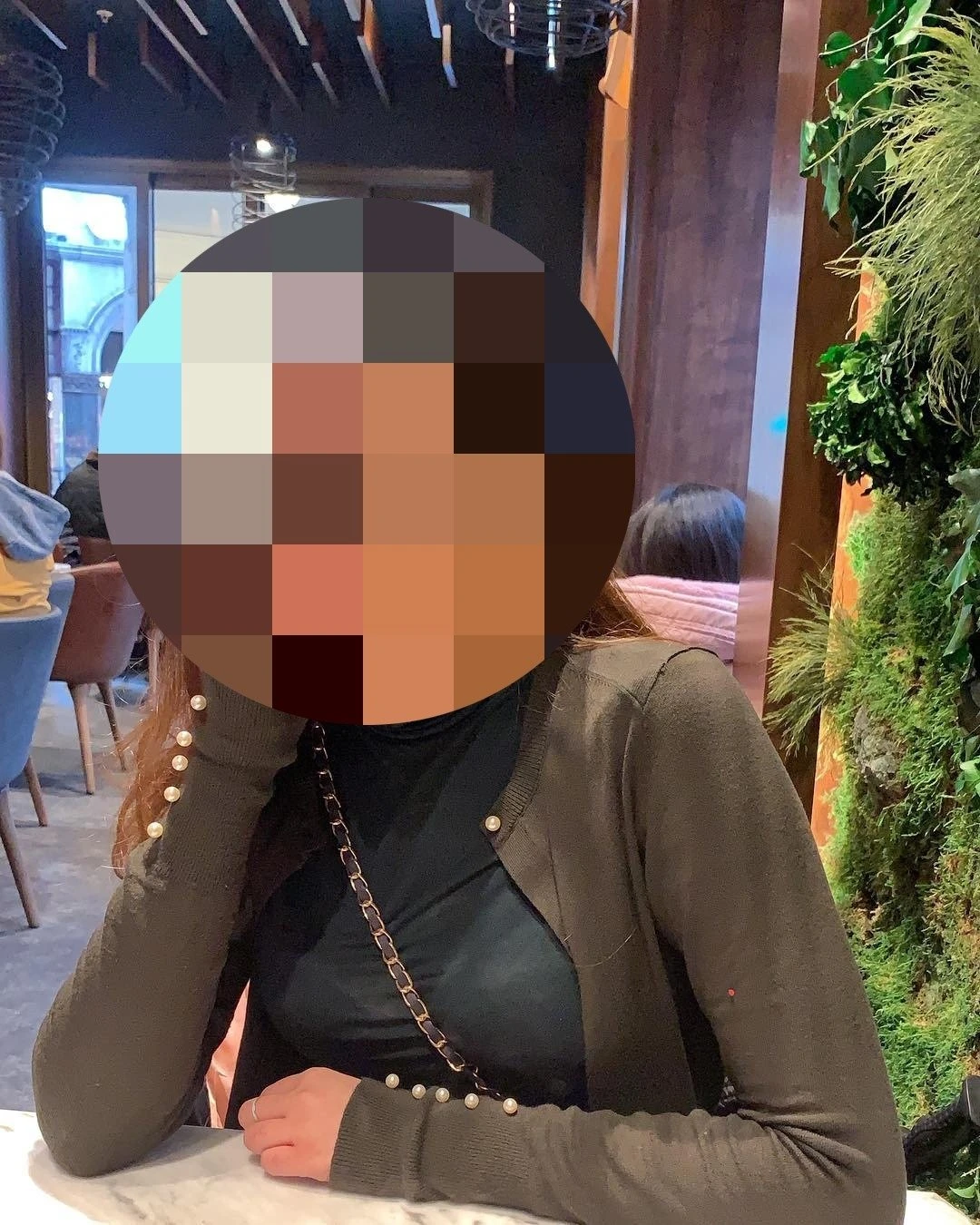 harshita – Indian escort in New Delhi — 1 / 2