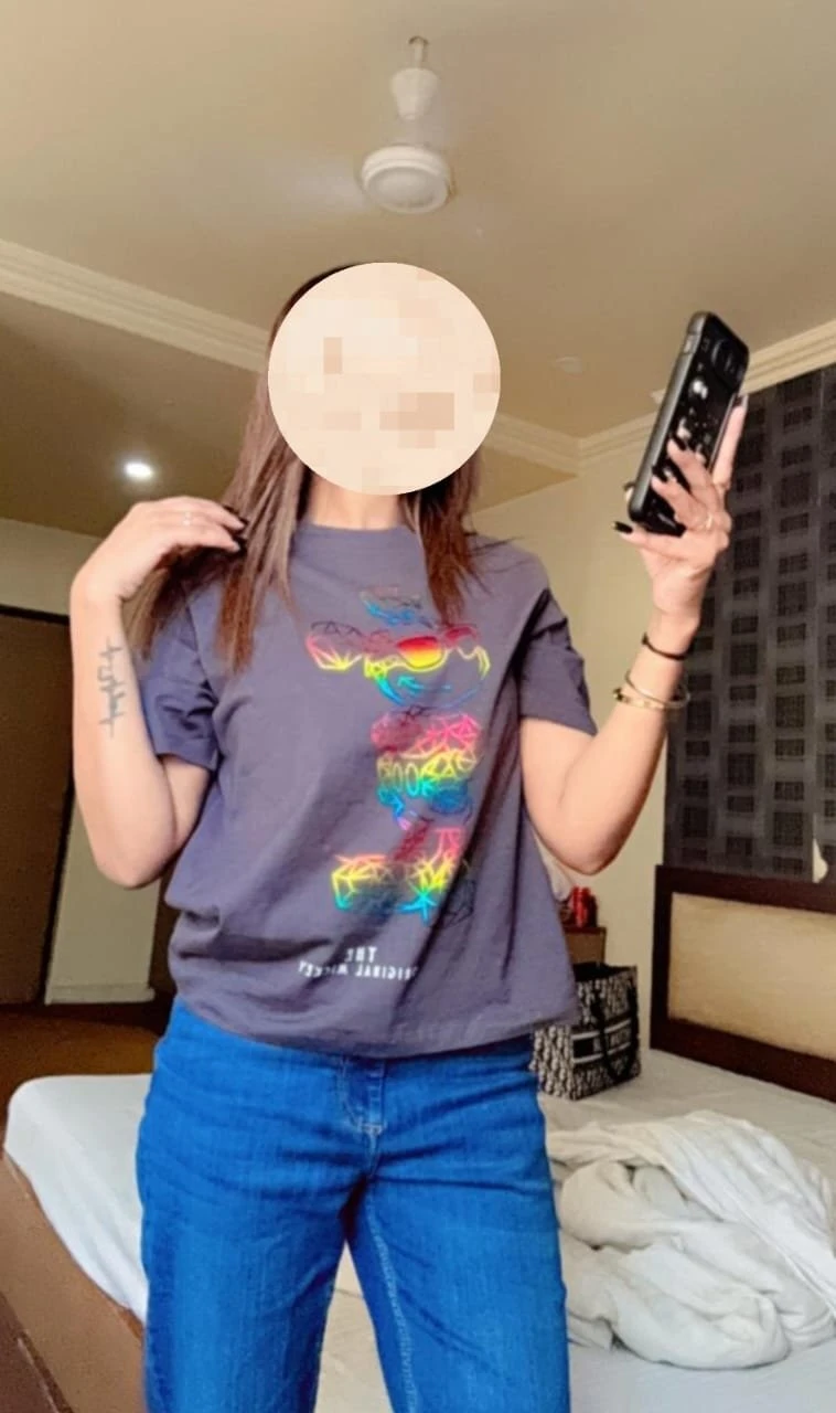Shahin Cam N Real Meet – Indian escort in Hyderabad — 2 / 6