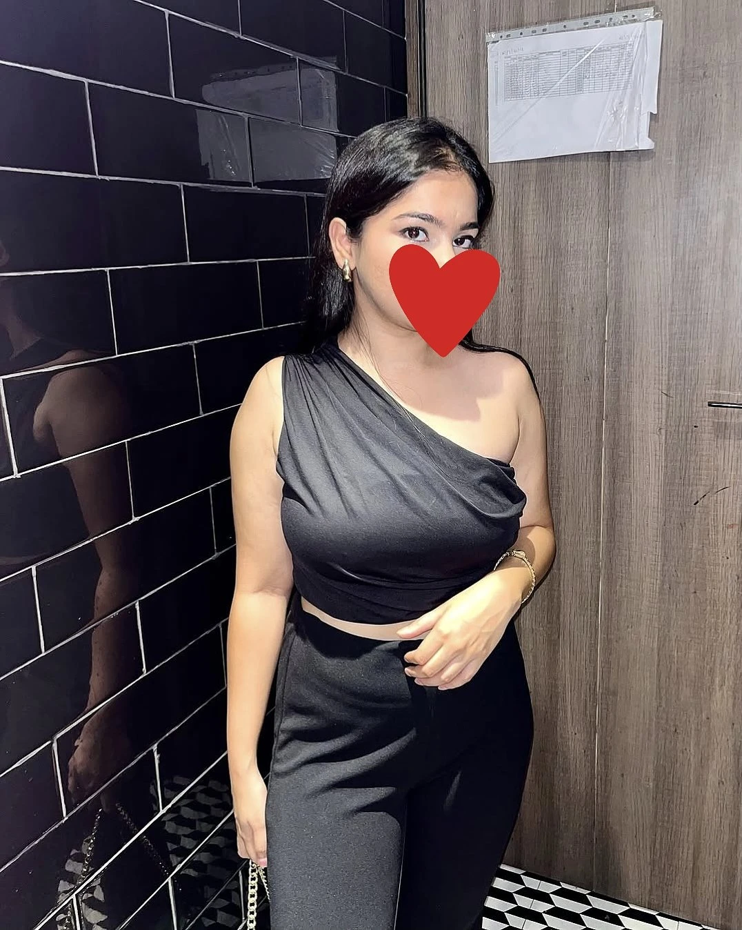 Chhavi, Cam & Meet, Escort – Nepalese escort in Pokhara — 1 / 5
