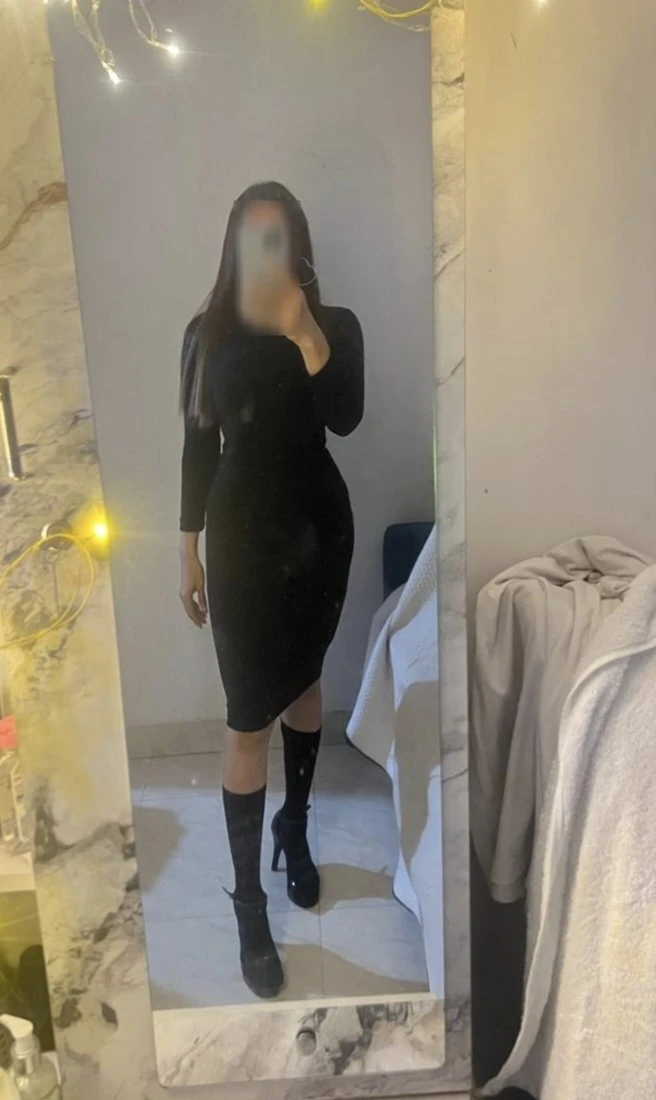 MIA🥂 – dominatrix in Mumbai — 5 / 13