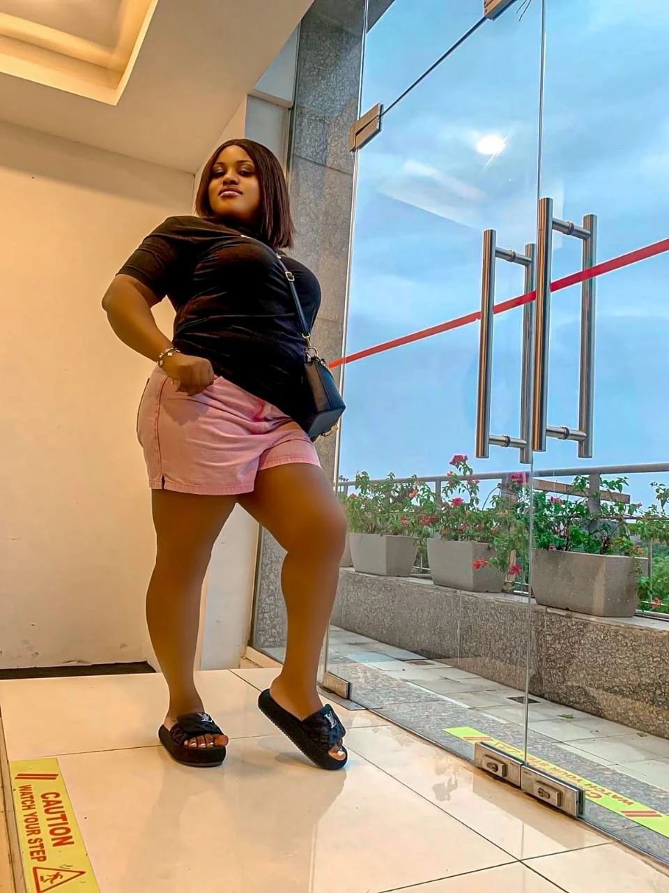 Tessy Baby – Tanzanian escort in Noida — 3 / 5