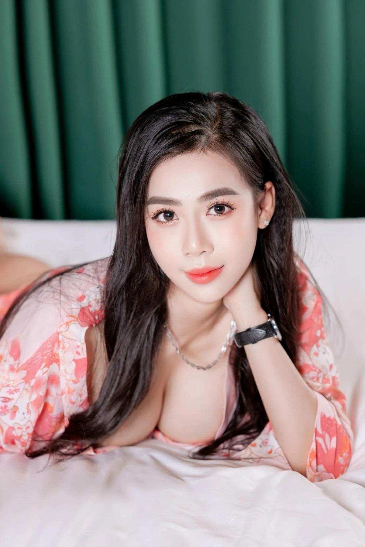 Renny – Vietnamese escort in Ho Chi Minh City — 8 / 10