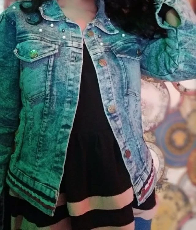 Anjali – Indian escort in Mumbai — 4 / 5