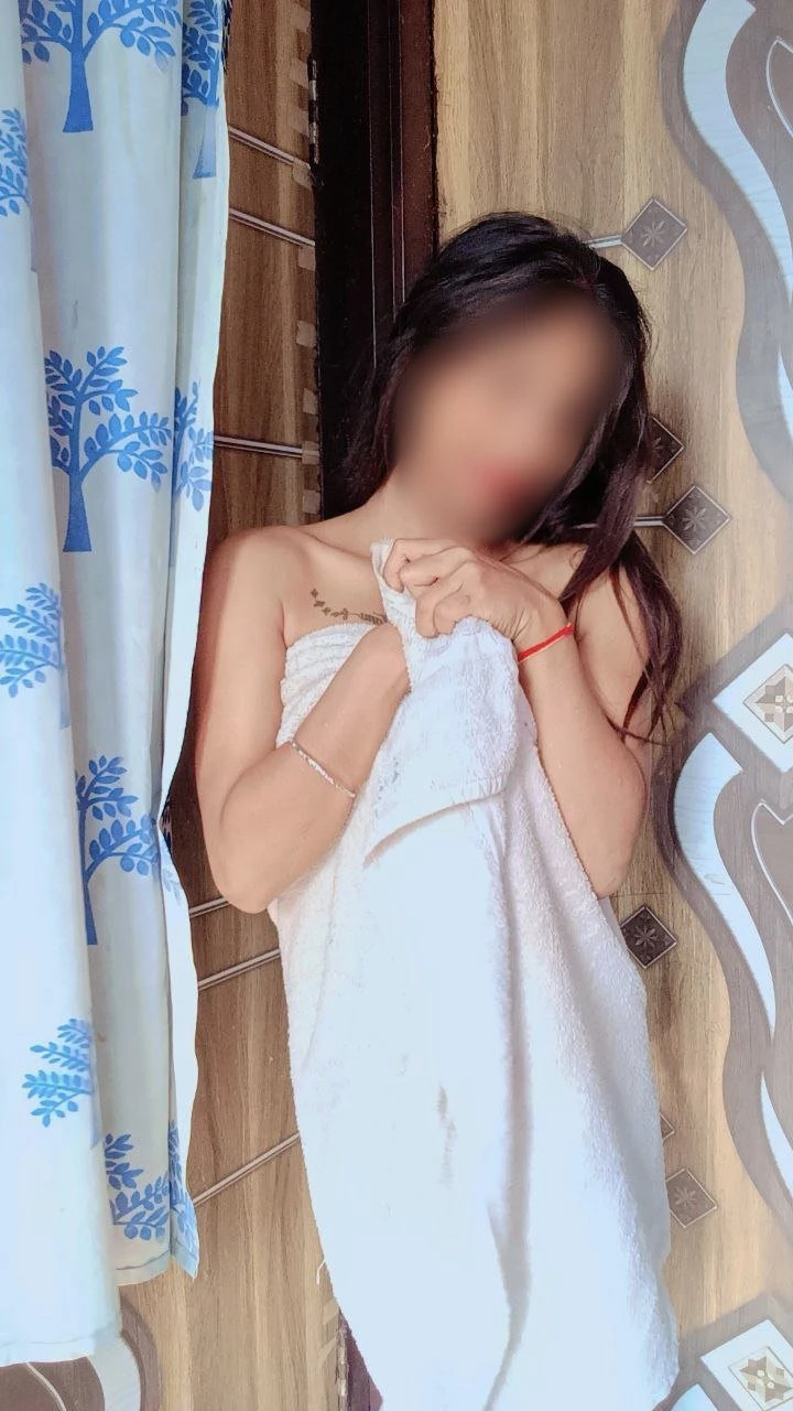 Nidhi – Indian escort in New Delhi — 7 / 13