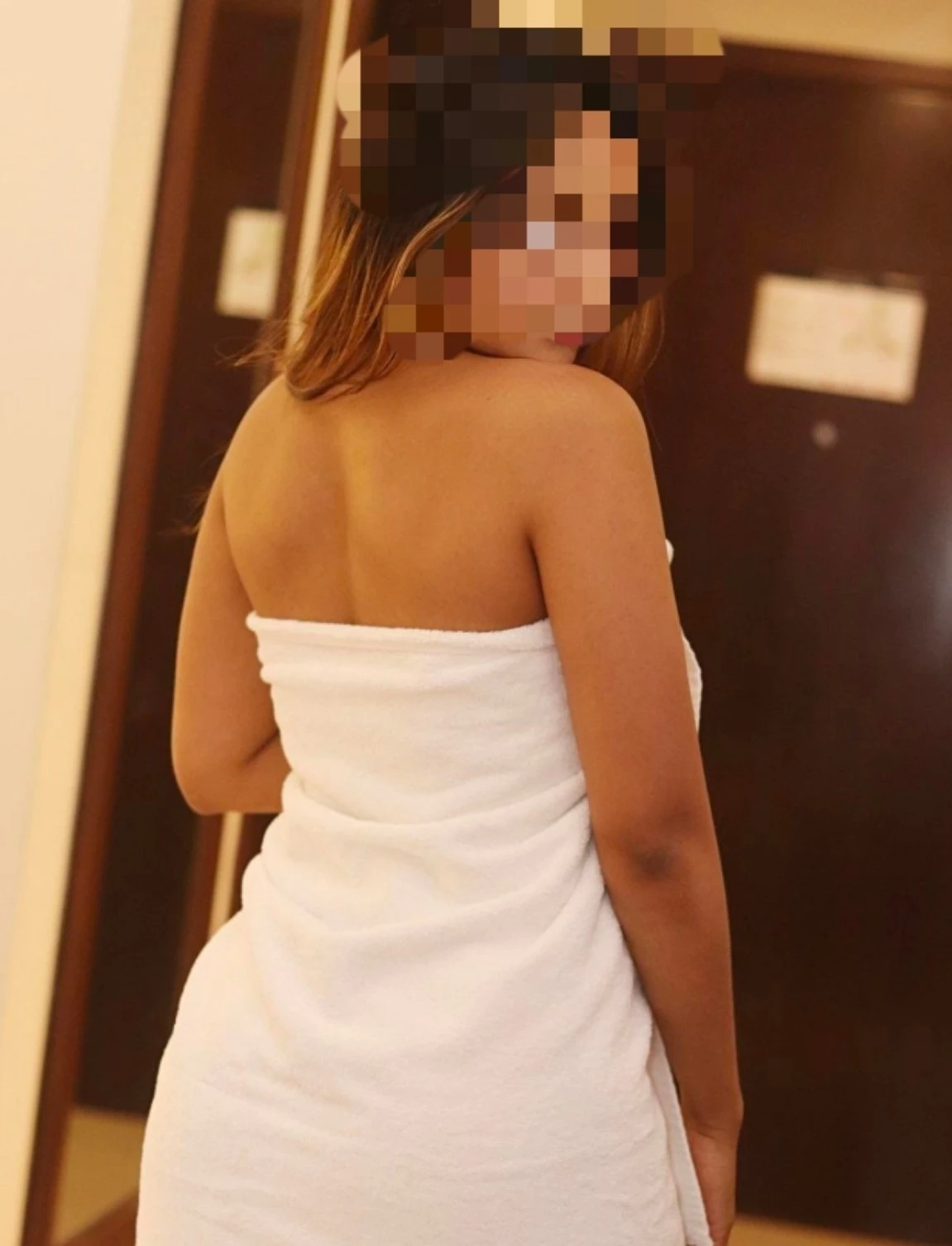 1 webcam WhatsApp call – Indian escort in Kolhapur — 4 / 7