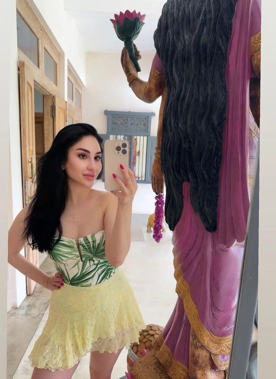Trustfuly Russian/ Indian Top Model – Indian escort in Pune — 5 / 6